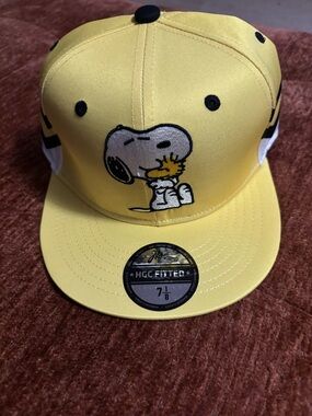 Peanuts Snoopy & Woodstock Yellow  Snapback Hat